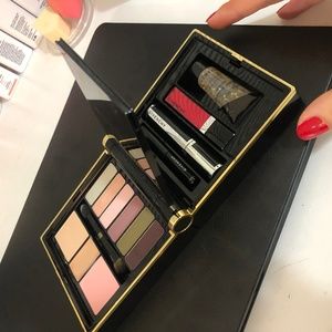 Givenchy  MAKEUP Palettes